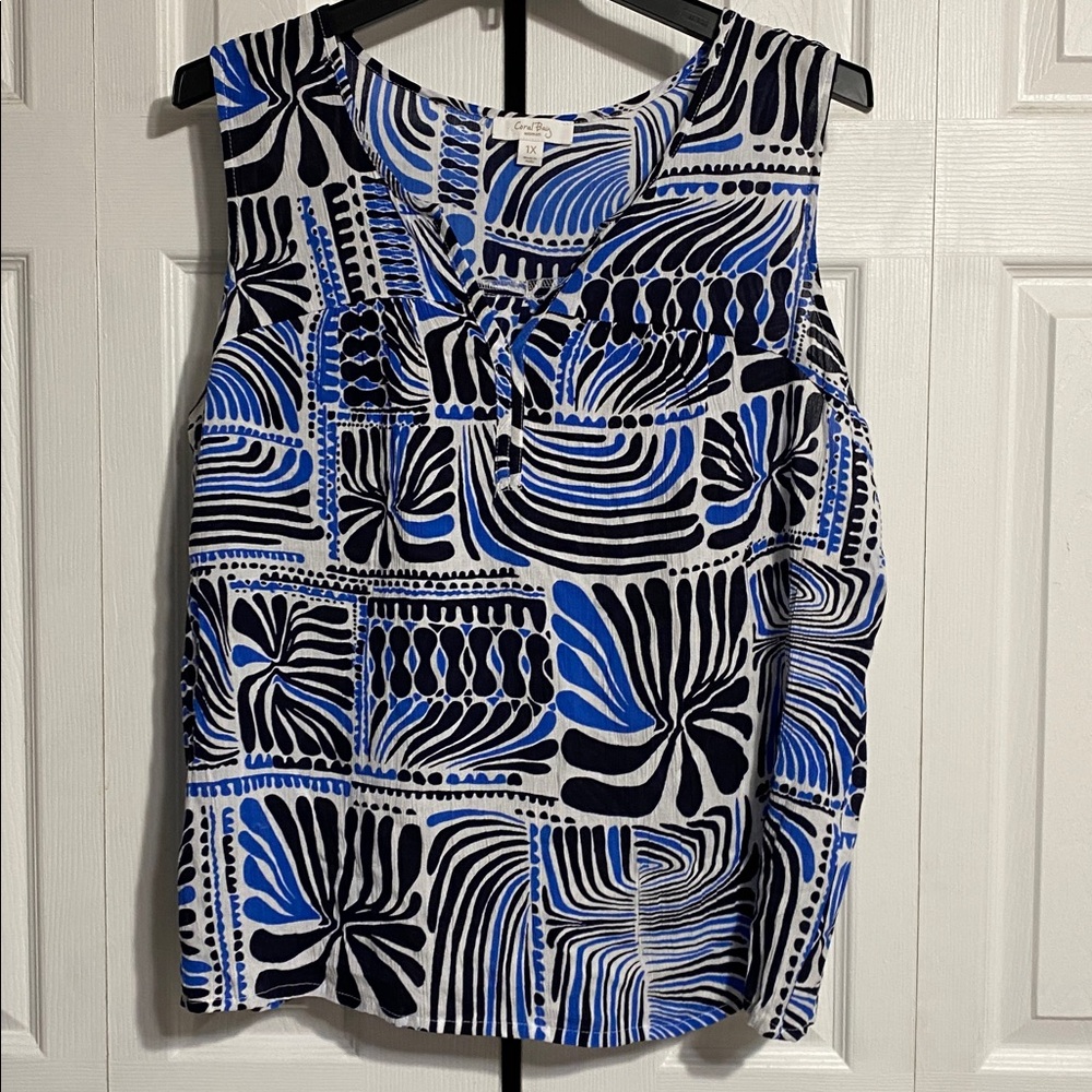 Coral Bay Blue & White lightweight Sleeveless top Print Blouse shirt size LARGE